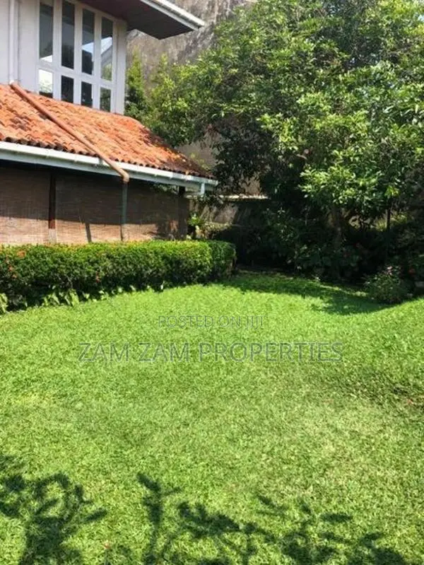 Land Valued House For Sale In Off Anderson Road Nedimala Dehiwala