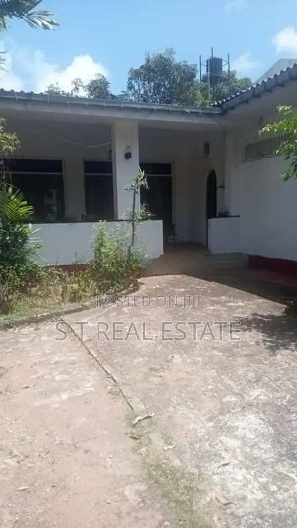 17.75P Residential Land with Property for Sale in Nawala