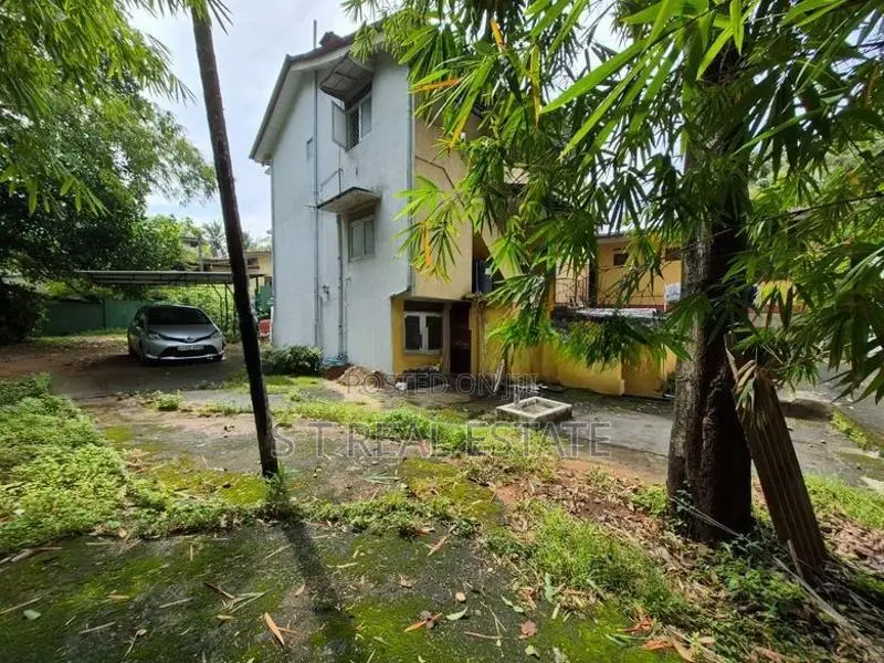 30P Water Front Land for Sale in Nawala
