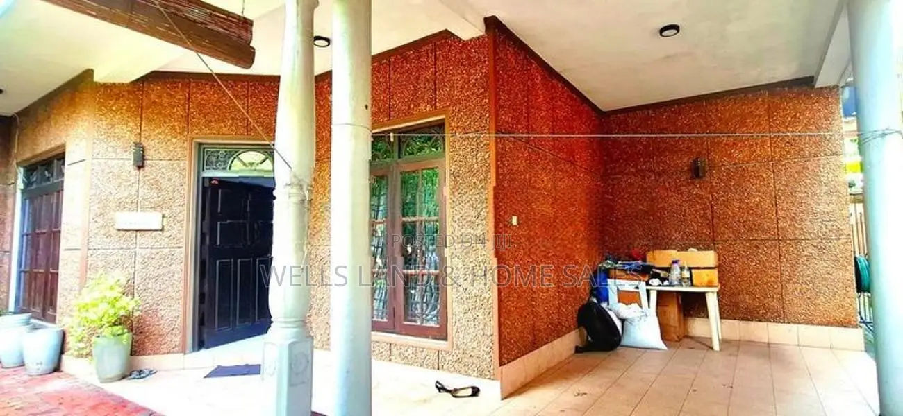 Spacious Two Storied House For Sale - Wattala
