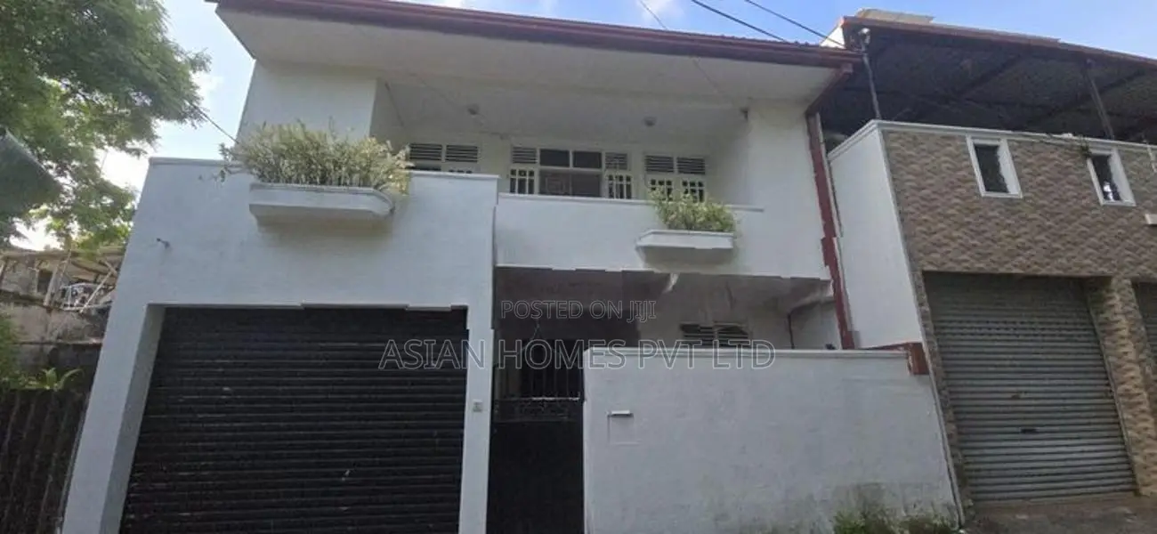 6 P 5 BHK 2 STORIED HOUSE FOR SALE IN DEHIWALA ATHTIDIAYA