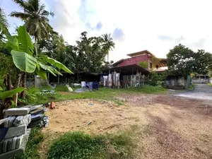 Land in Piliyandala Bokundara