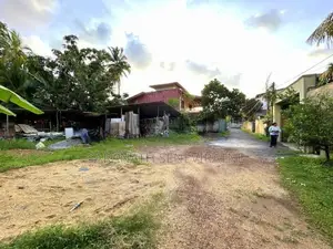 Land in Piliyandala Bokundara