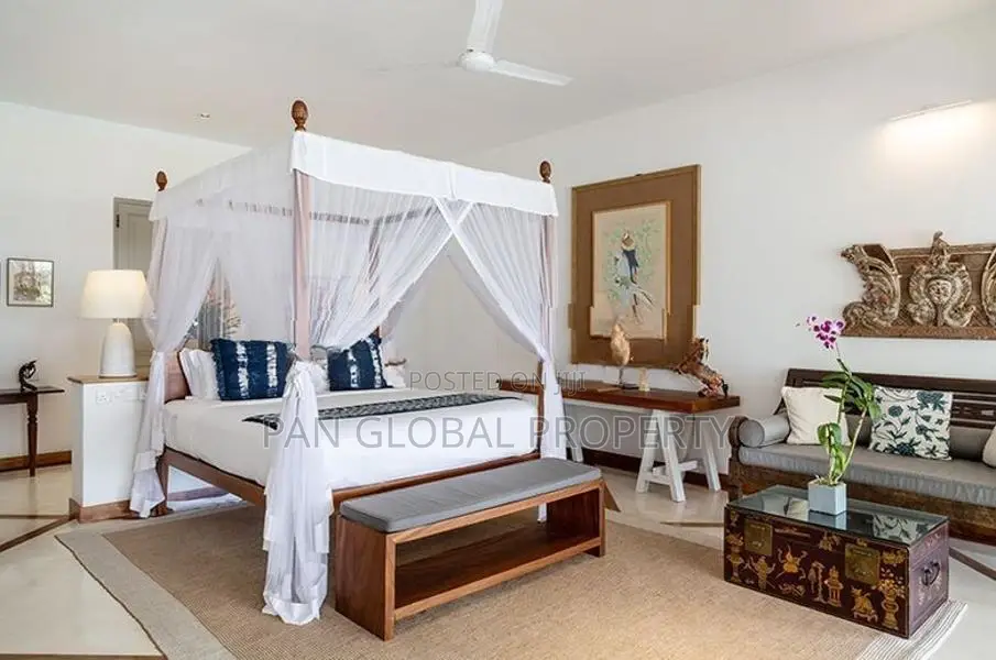 Hotel for Sale in Mount Lavinia