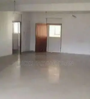 Kaduwela 3 Story Main Road Facing Commercial Building For Rent (ZM1058