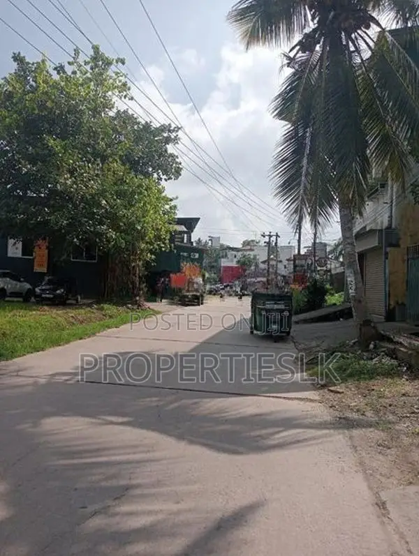 Thalawathugoda prime Loaction 21 Perches Land For Sale