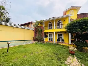 (AF401) Luxury House With 18 P sale At Rajagiriya