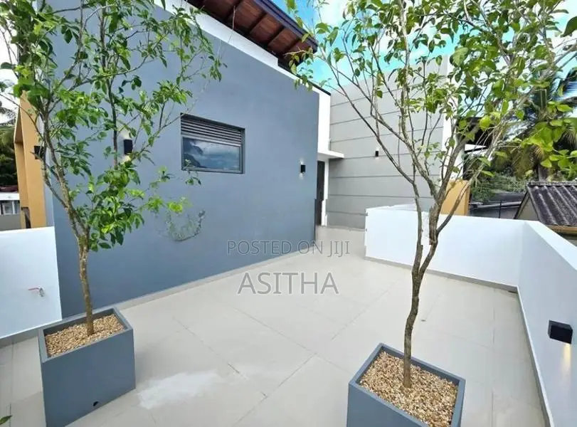 Brand new house (k 02)