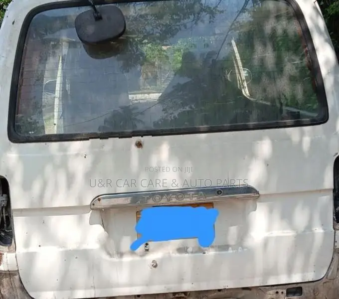 Toyota Hiace Dolphin Dicky Door