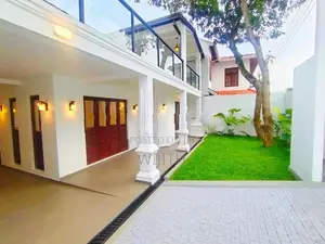 810 Supar Two Stores House for Sale in Pannipitiya Borella Road