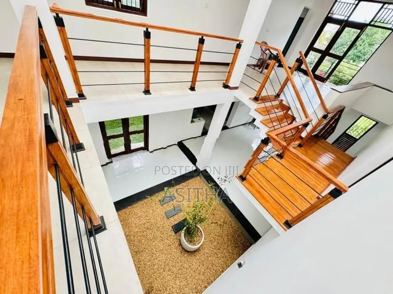 Beautiful House Borupana Road Boralesgamuwa