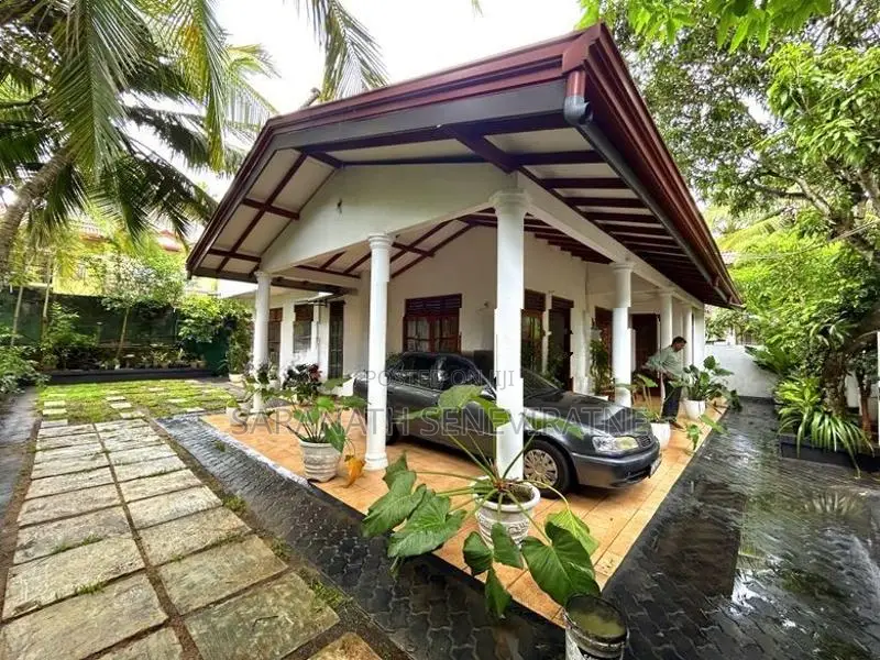 House for sale in Yakkala, Gampaha