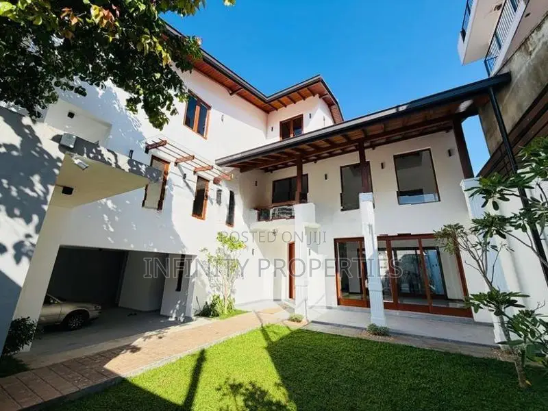 (AFA683) New 03 Story Luxury house With 20!P sale At Pitakotte