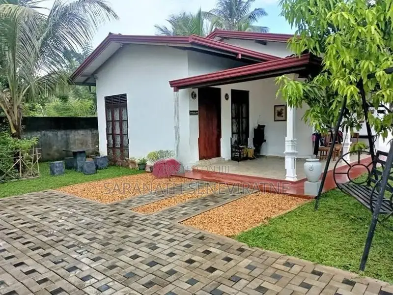 House in Gampaha Delgoda Dekatana