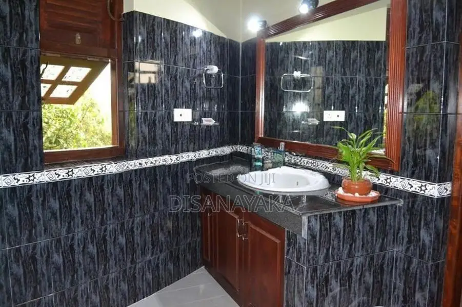 Two Storey House for Sale in Thalawathugoda Ds5566