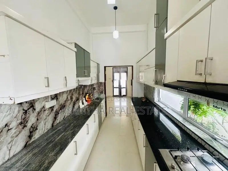 03 Storey House for Sale Madiwela Ebuldeneya Nugegoda