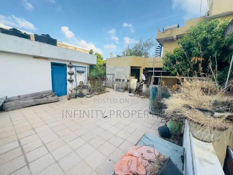 (AFA663) 22.55 P Land For Sale At Facing 20 Feet Carpet Rd Colombo 04