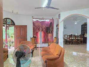 02 Story House with Land 10 P Sale at Rathmalana