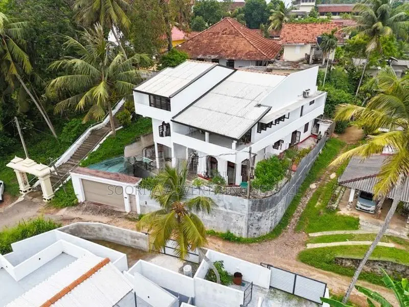 Luxury House for Sale in Galle