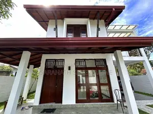 Architect-Designed House for Sale in Boralesgamuwa / Werahera Area