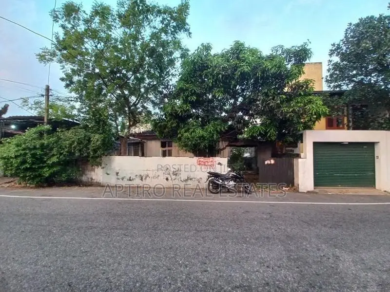 Land for Sale - Kadawatha Road, Dehiwala