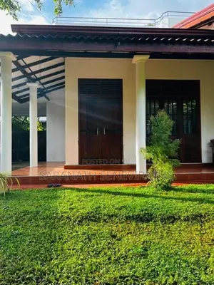 House in Kelaniya Biyagama Rd With 23.5 perches/ 3000 SQFT Rooftop