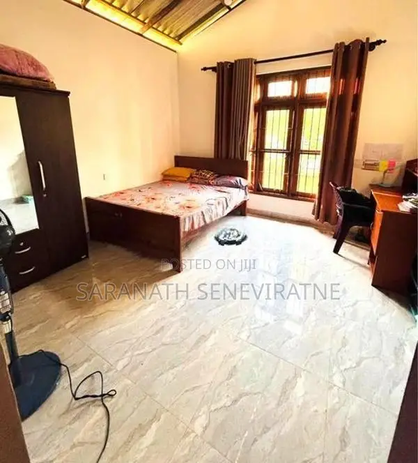 House for Sale Near KurunegalaTown - කුරුණෑගල නගරයට 5 km