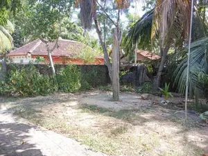HHL1110 - House for Sale in Vantharumoolai