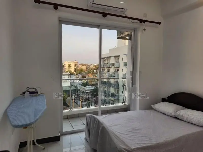 Mount Lavinia : 2BR (990sf) Fully furnished Apartment for Sale