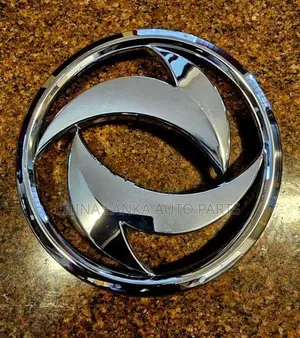 DFSK Glory 580 front Grille / Shell Logo Brand-new
