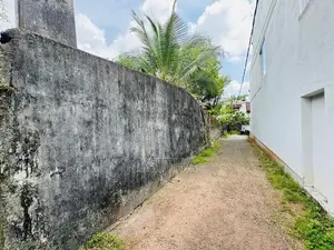 පචස් 42 අනර්ඝ වටිනා ඉඩම . විජෙරාම