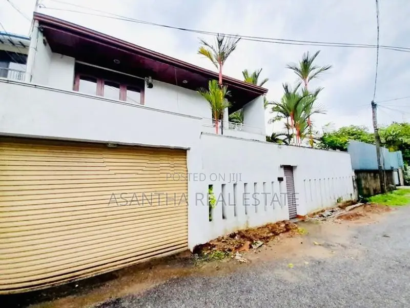 17.5 P With 02 Story House Sale At Nugegoda