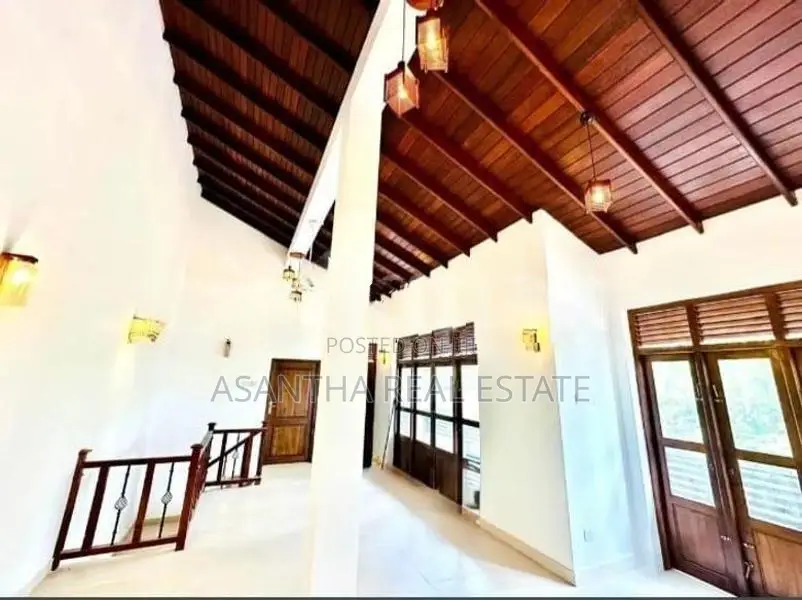 (AFA697) 02 Story House With 7.5 P Sale At Madiwela Kotte