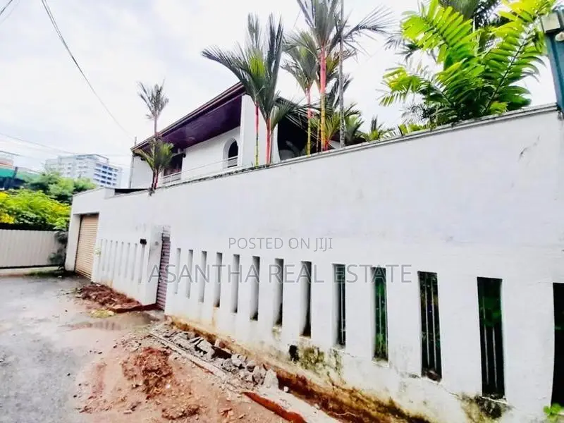 17.5 P With 02 Story House Sale At Nugegoda