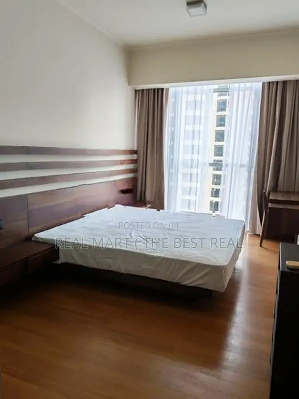 Emperor : 3 BR (1,880Sf) Luxury Sea View Apt for Sale at Colombo 03