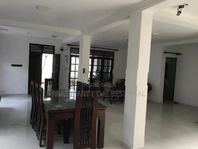 Kaduwela : 5 A/C BR (11P) Luxury Solar House for Sale at Housing Schem