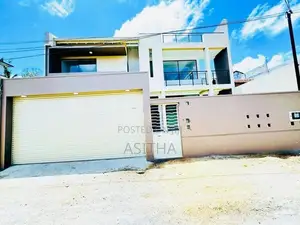 Brand new 10 perch house