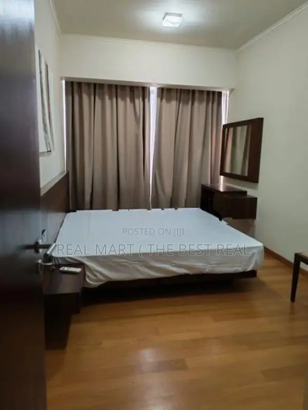 Emperor : 3 BR (1,880Sf) Luxury Sea View Apt for Sale at Colombo 03