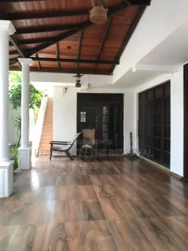 Kaduwela : 5 A/C BR (11P) Luxury Solar House for Sale at Housing Schem