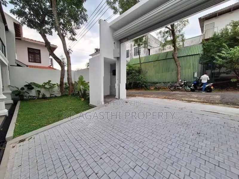 12P luxury house for sale pannipitiya