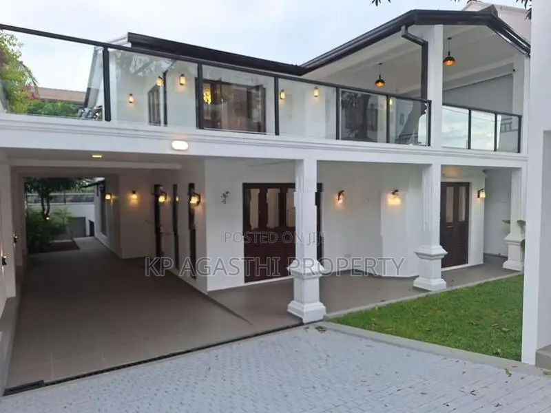 12P luxury house for sale pannipitiya