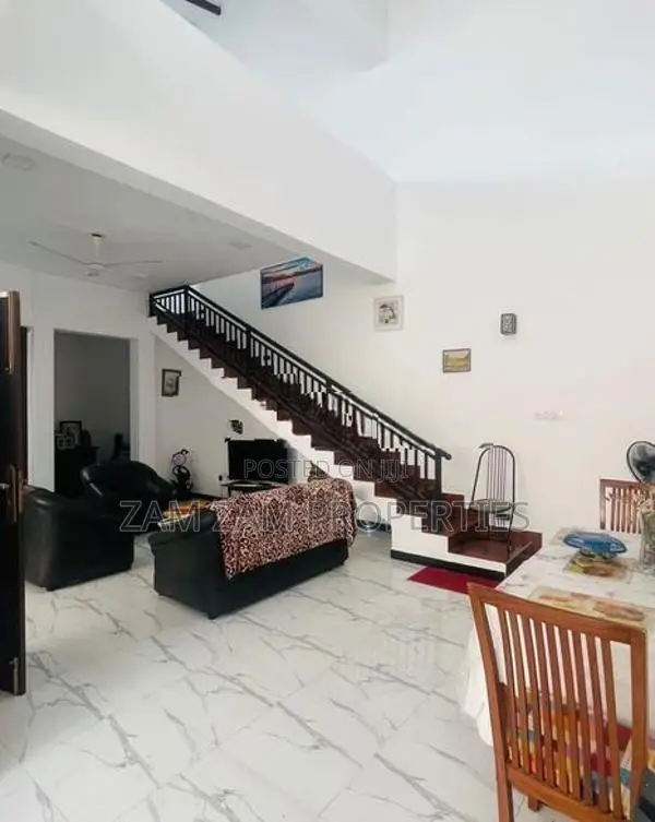 Two Storied House for Sale in Off Highlevel Road Nugegoda