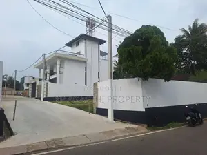 Boralesgamuwa House for Sale