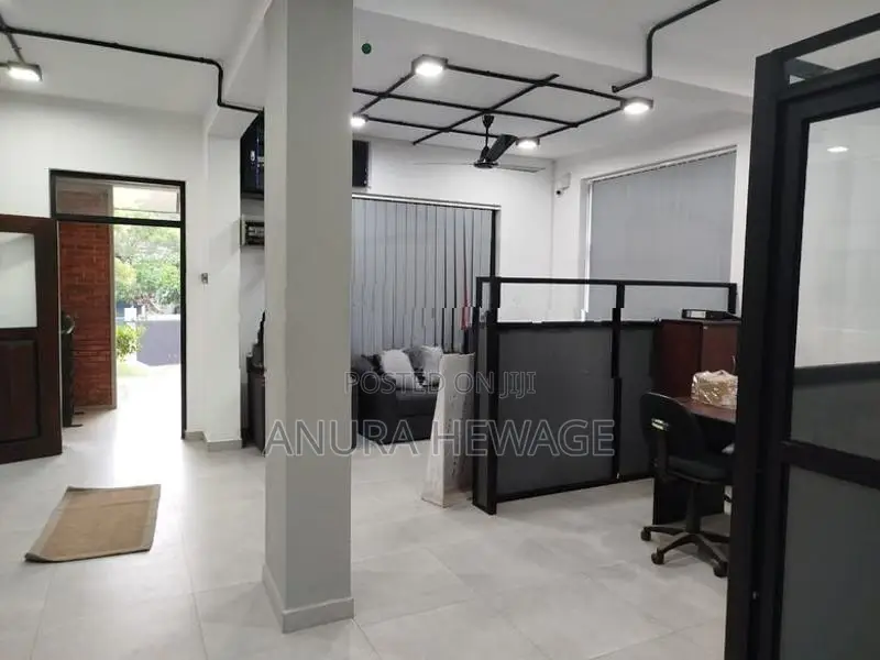 ජා ඇල පිහිටි නවීන කාර්යාල ගොඩනැගිල්ලක් විකිණීමට ඇත. (JEOB001S)