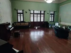 Panadura : 6,000sf Car Sale (60 parking) for rent