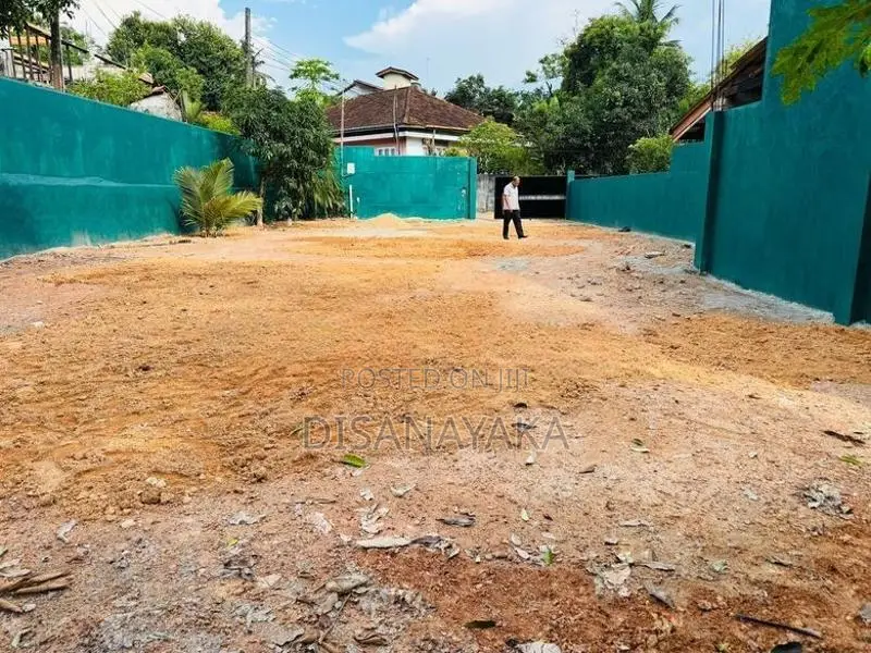 land for sale in Baththaramulla DS144