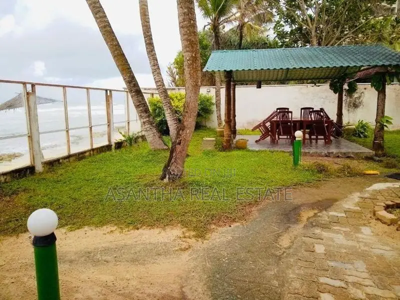 (AF467) Beach Facing 37 P Hotel SALE AT Talaraba Mirissa