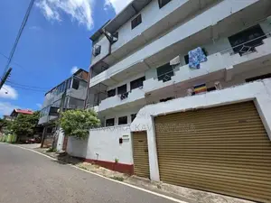 පිලියන්දල ටවුමෙන් ආදයමක් සහිත සිව්මහල් හොඩනැගිල්ල විකිනීමට -