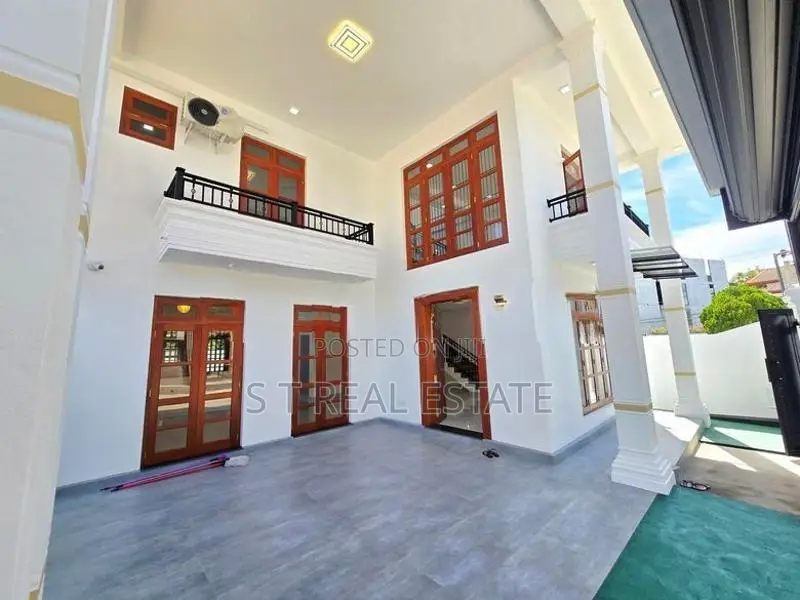 Modern Designed 3 Storey House for Sale in Boralesgamuwa