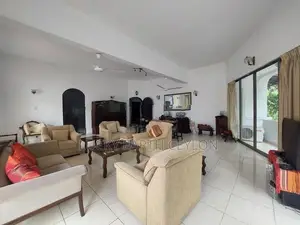 Colombo 5, Fully Furnished 1st Floor House For Rent (ZM1064)